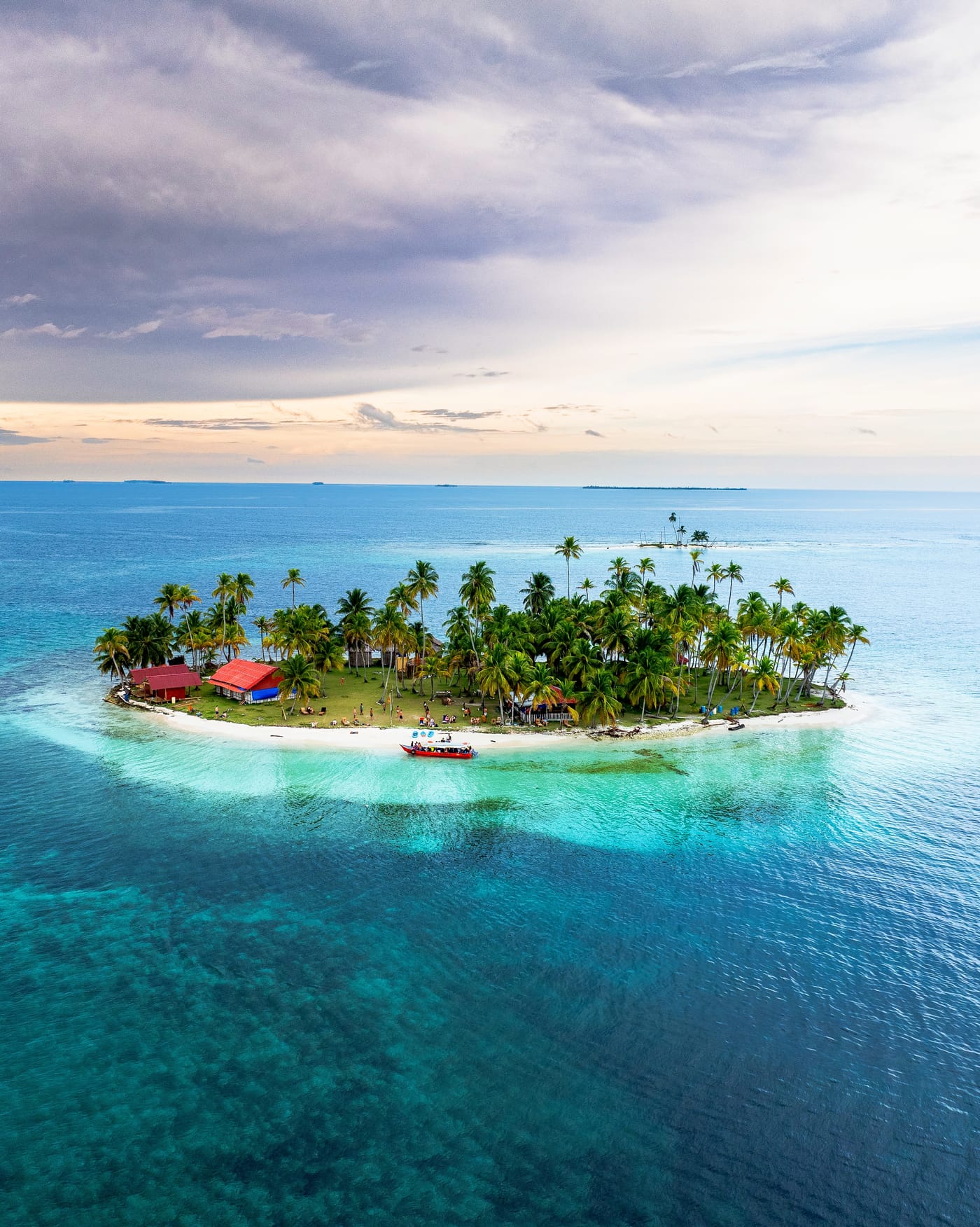 Photo from the Panoramic Tour of the Limones Cays tour